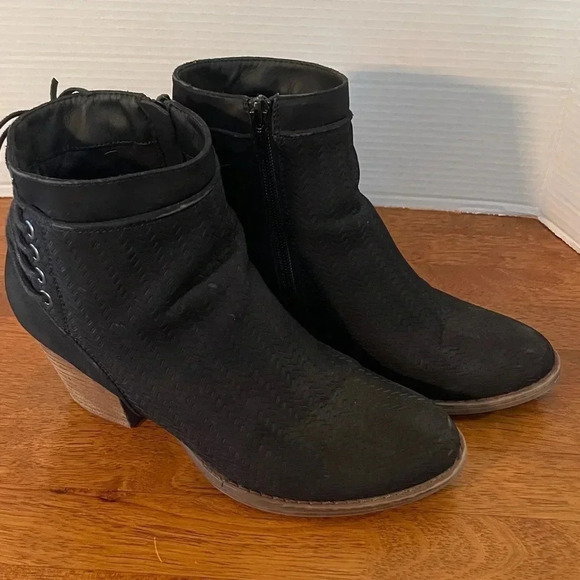 Roxy Black Ankle Boots With Heel Size 8.5 Heel Zip Tassels Faux Leather - Picture 1 of 8